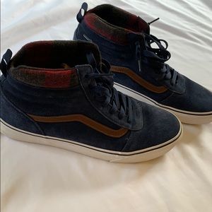 Excellent condition all weather Vans SZ 12